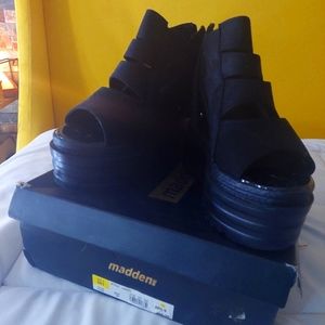 Brand new platform shoes